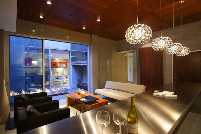 Picture of modern dining room with the bar and small terrace 