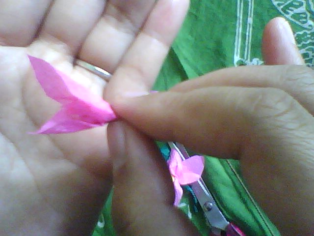 YUME ALMO Membuat Bunga  Sakura  dari  kertas  krep  creepe 