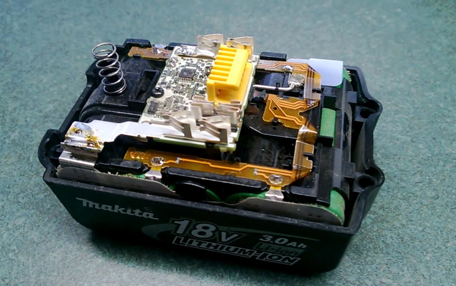 Makita BL 1830 Battery Repair: Fusible Link Repair