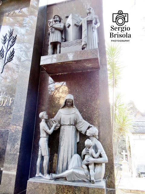 Antelo Del Debbio - Esculturas Imigração e Religião - Família Basílio Jafet - Cemitério da Consolação
