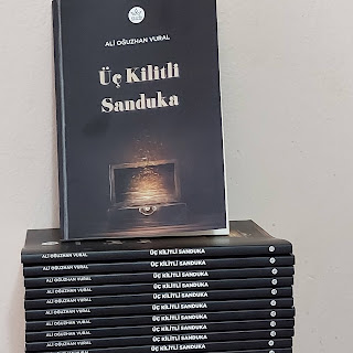 Ali Oğuzhan Vural, Üç Kilitli Sanduka, Elpis Yayınları