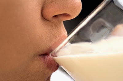 Sữa chứa tryptophan giúp cải thiện giấc ngủ