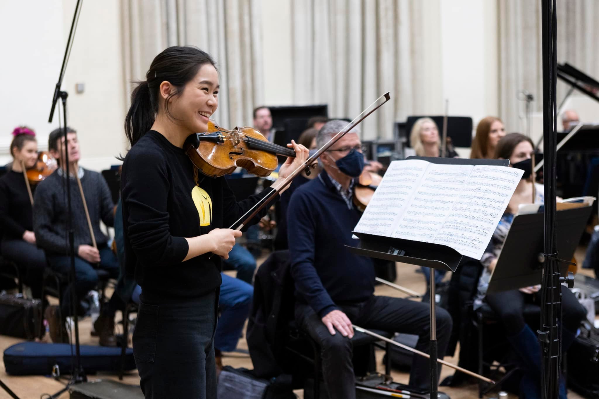 Hugill: Part of musical journey: violinist Esther Yoo chats about Barber and Bruch concertos