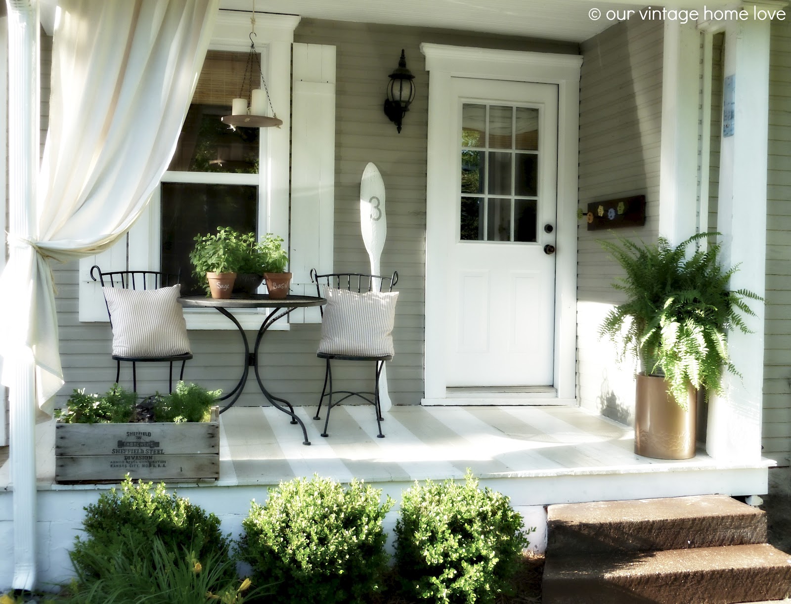 Small Side Porch Decorating Ideas