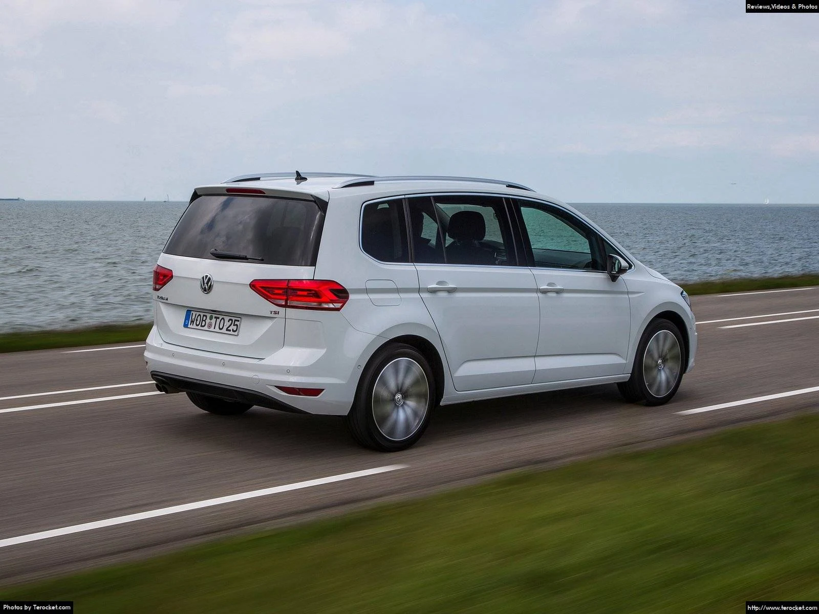 Hình ảnh xe ô tô Volkswagen Touran 2016 & nội ngoại thất