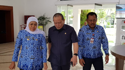 Bertemu Gubernur Khofifah, Ketua DPD RI Siap Dukung Perpres Percepatan Pembangunan di Jatim