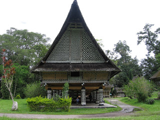 Arti KEhidupan: Rumah Adat Simalungun