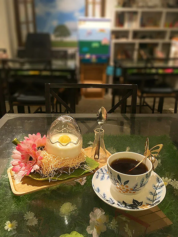 千葉県本八幡駅南口にあるカフェ『cafeレストランいつものところ』のたまごぷりんと珈琲