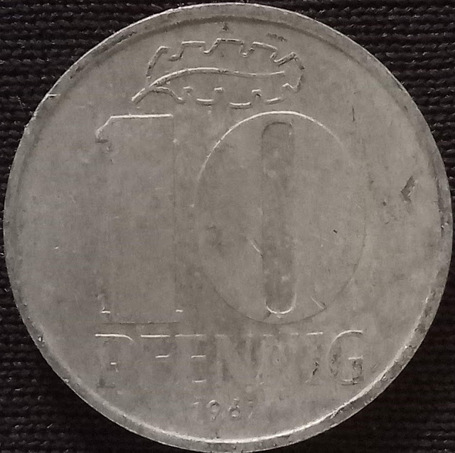 German Democratic Republic 10 Penning Circulated Coin