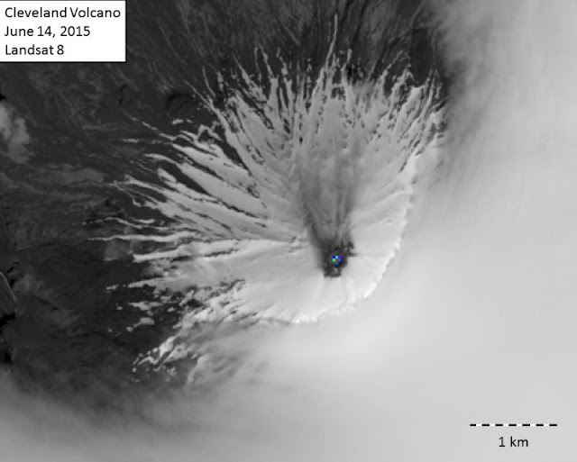 Signal thermique au sommet du volcan Cleveland, 14 juin 2015