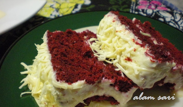 resepi kek red velvet yang wallaaa bersama salju dan cheese meleleh wallaweiii 2