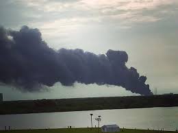 Unmanned SpaceX Rocket Explodes During Test Burn