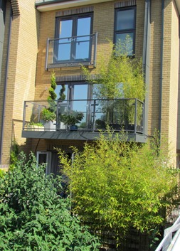 17050976 May 26 Our BnB from bridge over canal