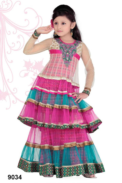 Stylish and beautiful lahnga choli dress for little girls in Pakistan 2016