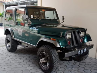 Jeep CJ 7 Bensin 1981 Kondisi Istimewa