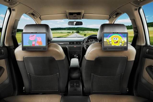 Gambar layar monitor pada mobil