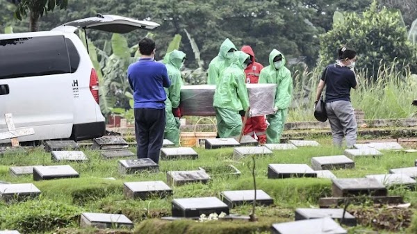Sebut Hanya Tertusuk Batang Kelor, Warga Rebut Jenazah Dari Tim Gugus Tugas Covid-19