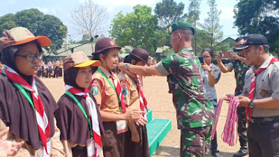 Resimen Armed 1/PY/2-Kostrad Tutup Jambore II MKKS SMP Swasta Kota Malang