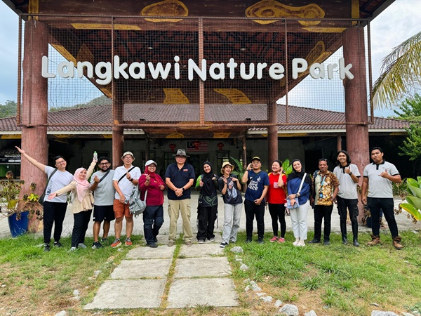 Terokai Langkawi Nature Park dan Mangrove Walk