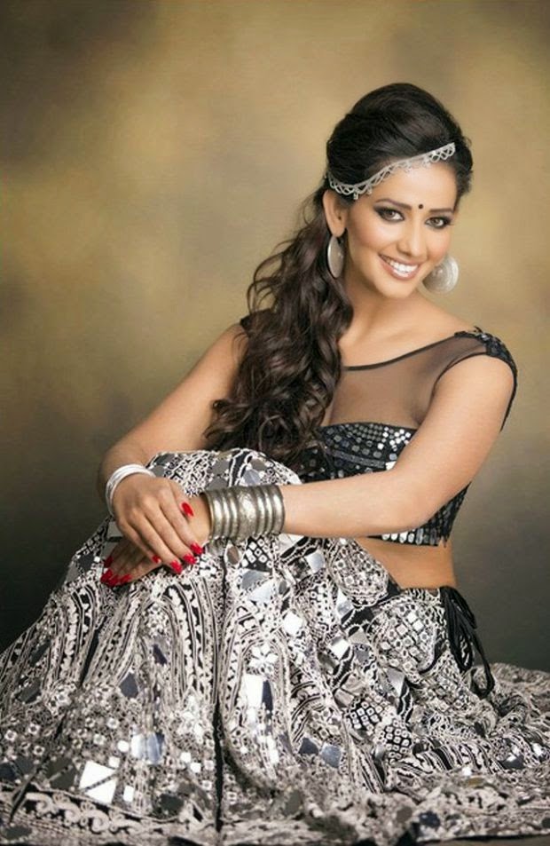 Sanjana Singh hot and spicy pictures Sanjana Singh hot and spicy pictures