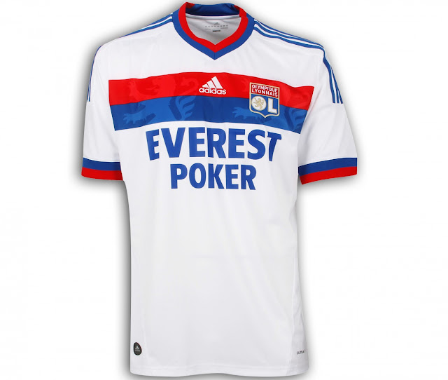 Nouveau maillot de Lyon domicile 2011-2012