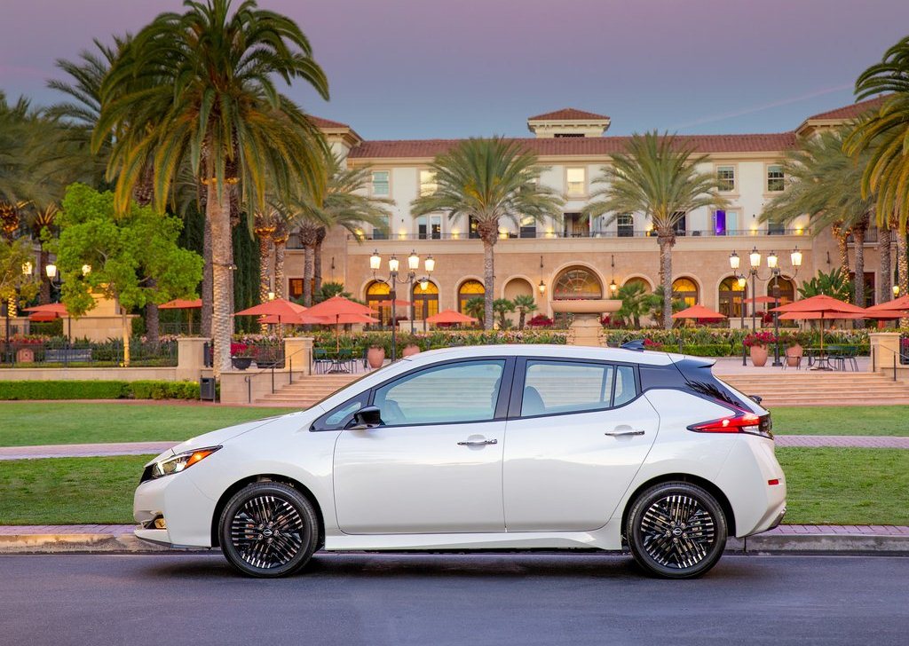 2023 Nissan Leaf [US]