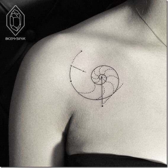 fibonacci_poitrine_tatouage