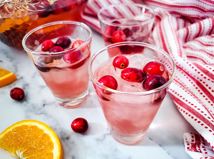 Cranberry Christmas Punch Recipe (with Champagne and Vodka)