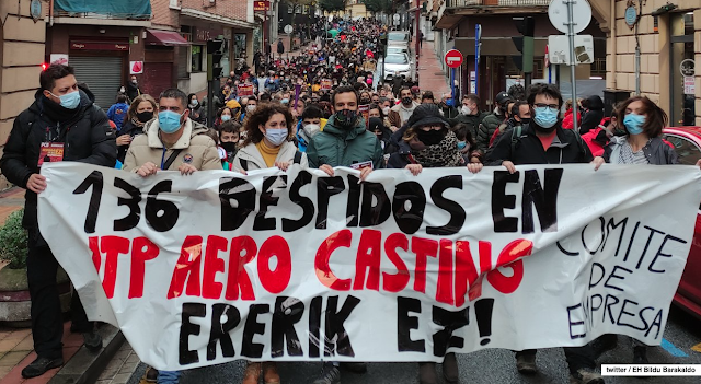 Cientos de personas se manifiestan contra el despido colectivo de 136 trabajadores de ITP Aero en Barakaldo y Sestao