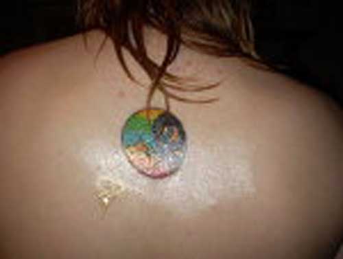 ying yang tattoos on back body women ying yang tattoos on back body women
