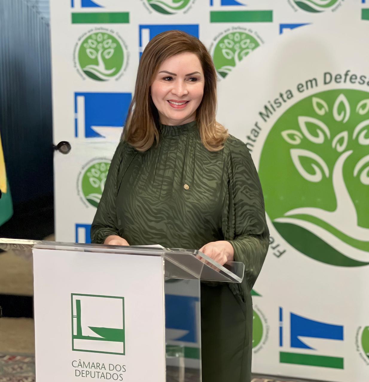 Deputada Socorro Neri garante R$ 8 milhões em emendas para municípios acreanos
