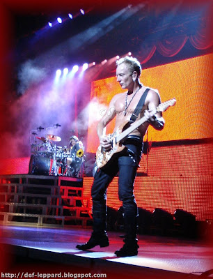 Rick Allen and Phil Collen - Def Leppard - 2009