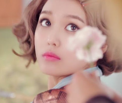 SNSD / Girls' Generation: Fashion / Look / Makeup / Hair in Lion Heart (New released) 