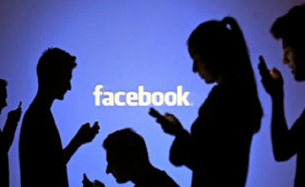 Διαβάστε πώς το Facebook μας παρακολουθεί ακόμα κι όταν το έχουμε κλειστό