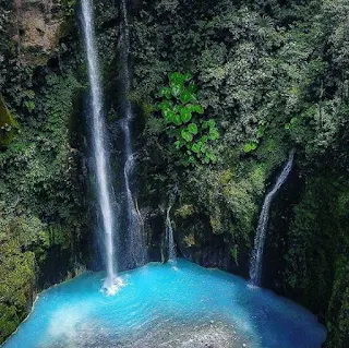 Air terjun dua warna Sibolangit