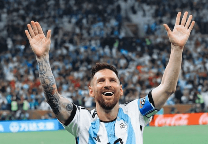 Messi conquista a oitava Bola de Ouro