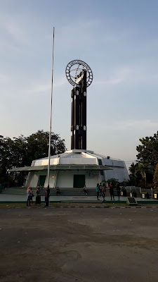 Tugu Khatulistiwa di Kota Pontianak