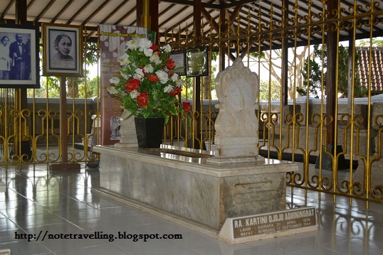 makam raden ajeng kartini