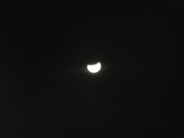 خسوف القمر العملاق ليلة 28 سبتمبر 2015 ملتقطة من مدينة تطوان 