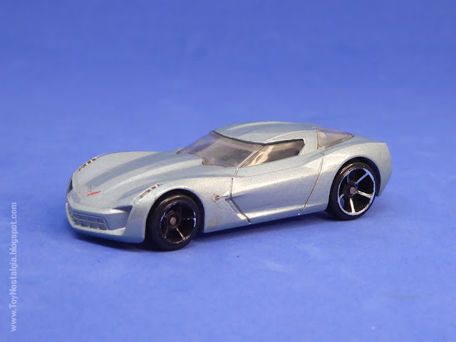 2009 CORVETTE STINGRAY CONCEPT TRANSFORMERS 2: REVENGE OF TE FOLLEN HOTWHEELS - 1:64 - 2010 (Autos de películas y series / Movie cars)