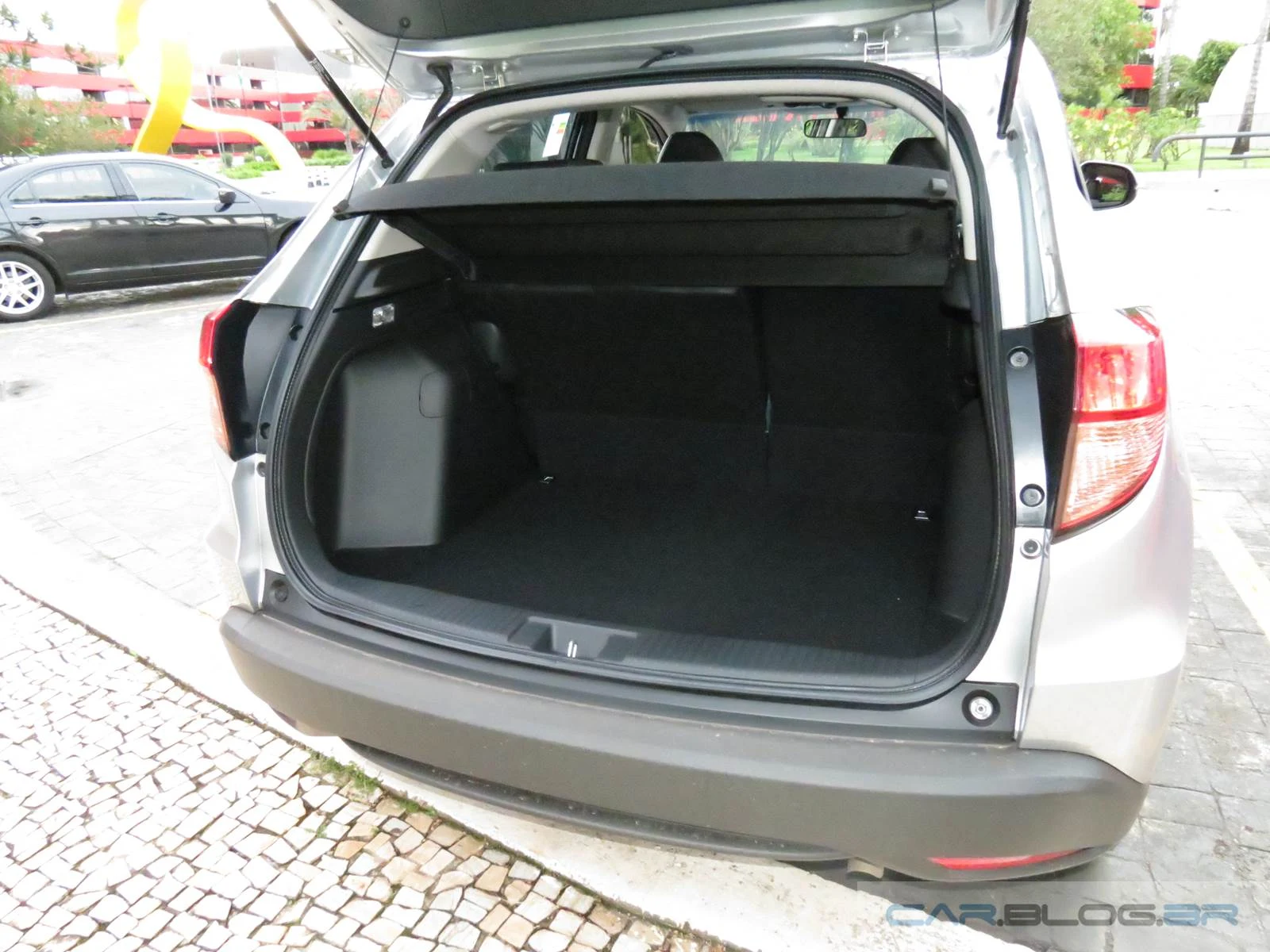 Honda HR-V EXL Automático - porta-malas