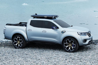 Renault Alaskan Concept (2015) Front Side