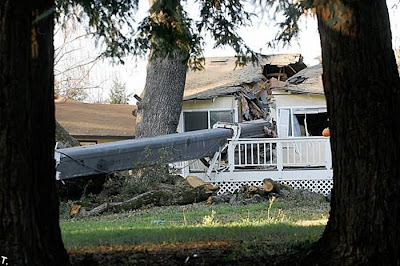 Ton Crane falls into house Santa Rosa home Seen On lolpicturegallery.blogspot.com