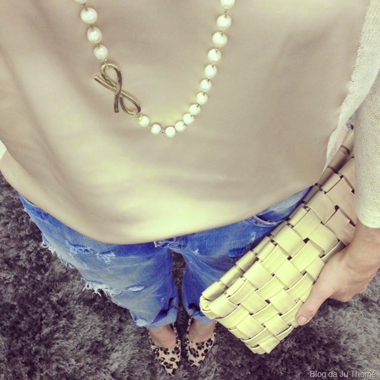 Look boyfriend, tricô e scarpin onça (1)