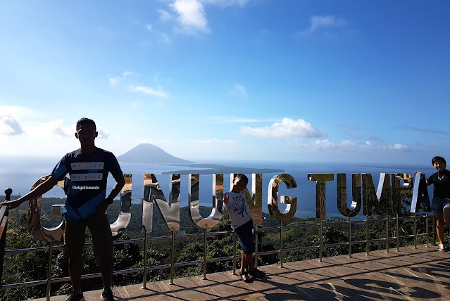 Salah satu spot foto tahura Gunung Tumpa H.V Worang,backlight ©JelajahSuwanto