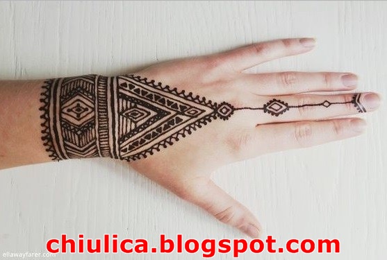 28 tato henna  di  tangan  simple 25 ide terbaik tato 