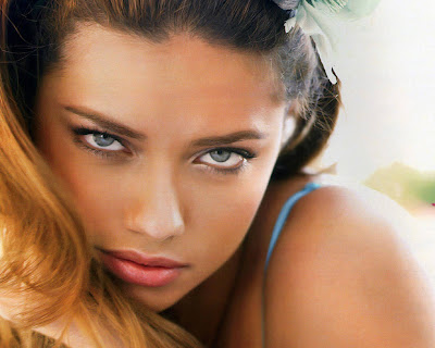 Adriana Lima Green Hot wallpapers For Desktop