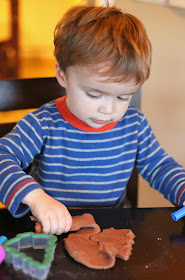 A new recipe for Chocolate ornament dough.  Make some hot cocoa and settle in for some delicious smelling homemade ornament creating!  From Fun at Home with Kids