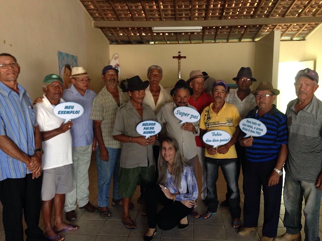 CRAS BOM CONSELHO REALIZA FESTA PARA OS IDOSOS EM HOMENAGEM AOS PAIS