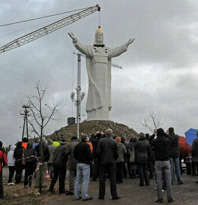 largest-jesus-christ-statue-in-the-world